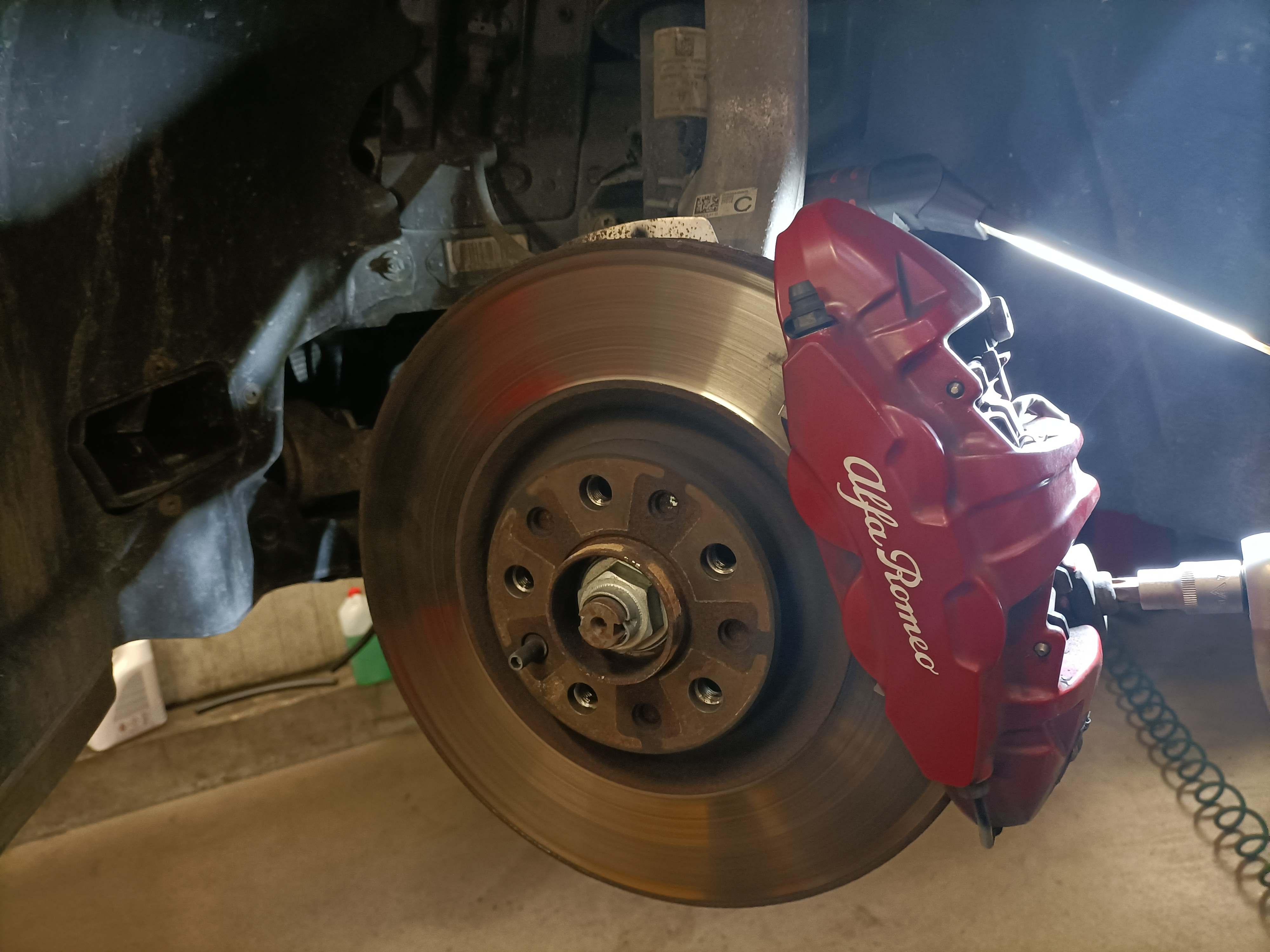 Alfa Romeo Mito 1.4 78 kw wymiana tylnych klocków hamulcowych i tarcz