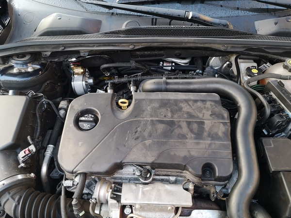Opel Corsa wspornik poduszka pod skrzynią biegów