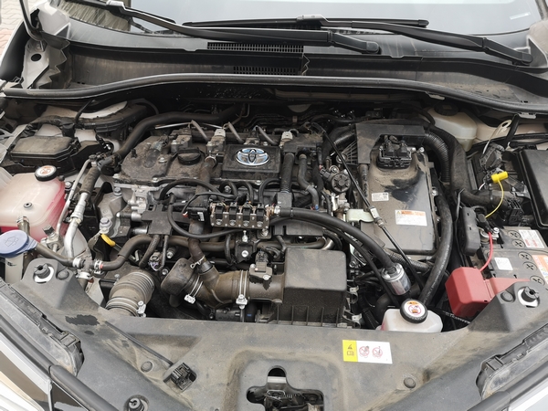 Jak jeździć Toyotą hybrydową przy temperaturach poniżej zera?